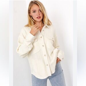 Le Lis Cream Shacket